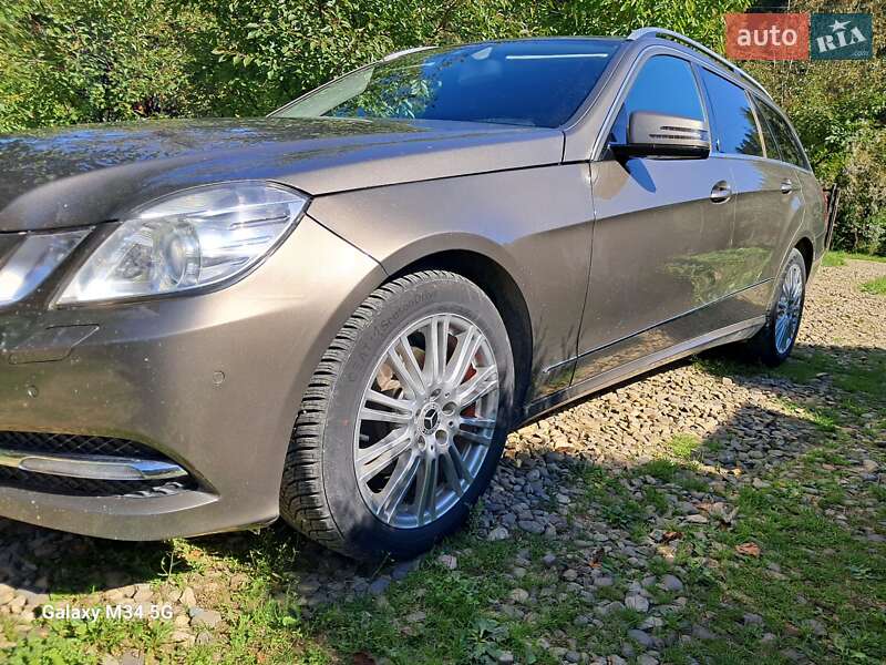 Mercedes-Benz E-Class 2012