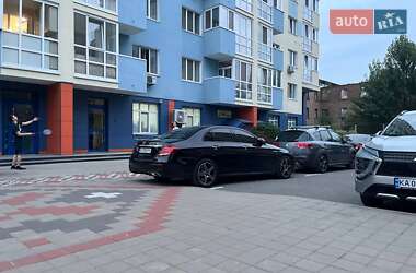 Седан Mercedes-Benz E-Class 2017 в 