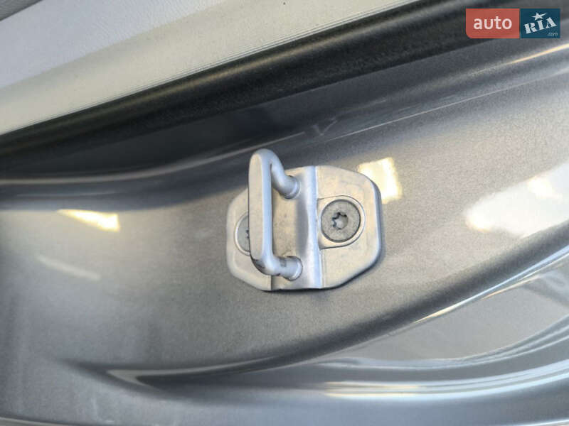 Седан Mercedes-Benz E-Class 2012 в Калуше