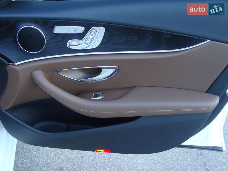 Седан Mercedes-Benz E-Class 2020 в Вінниці