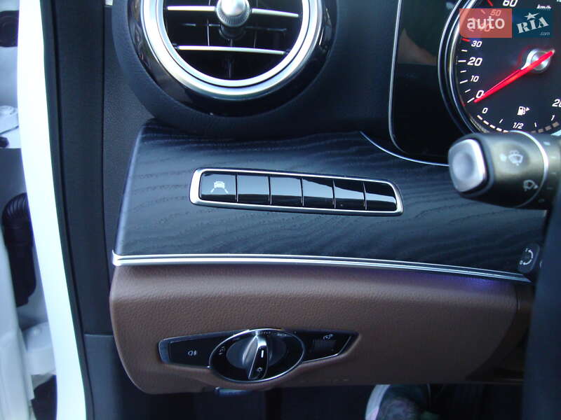 Седан Mercedes-Benz E-Class 2020 в Вінниці