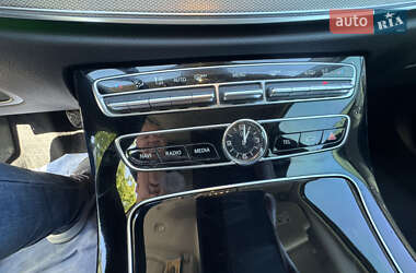 Седан Mercedes-Benz E-Class 2017 в 