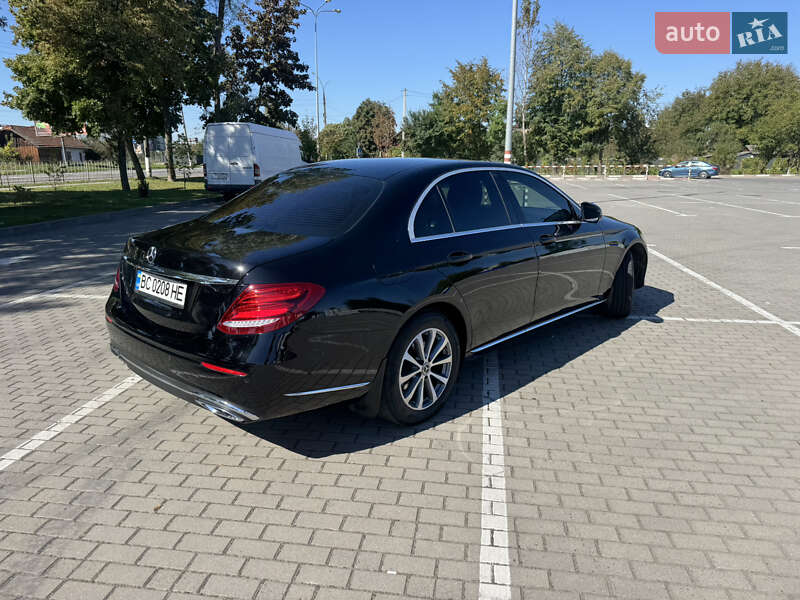 Седан Mercedes-Benz E-Class 2017 в Ивано-Франковске