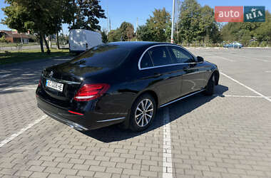 Седан Mercedes-Benz E-Class 2017 в 