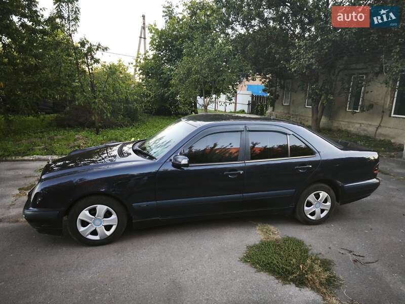 Седан Mercedes-Benz E-Class 2001 в Охтирці фото 5 Седан Mercedes-Benz E-Class 2001 в Охтирці