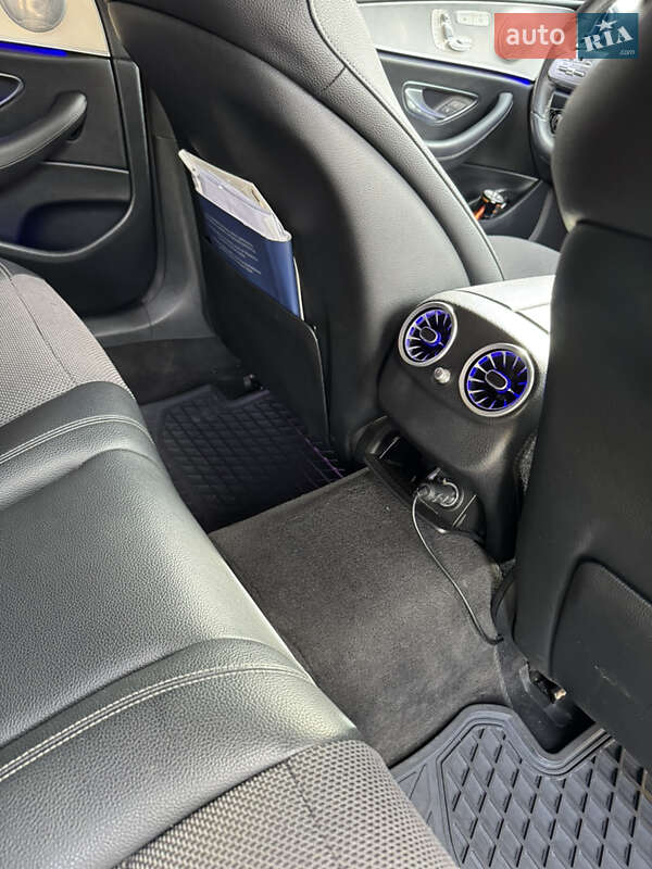 Седан Mercedes-Benz E-Class 2017 в Киеве