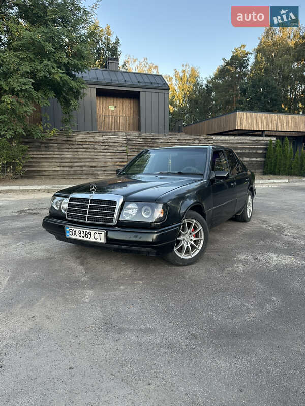 Mercedes-Benz E-Class 1988