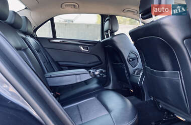 Седан Mercedes-Benz E-Class 2011 в 
