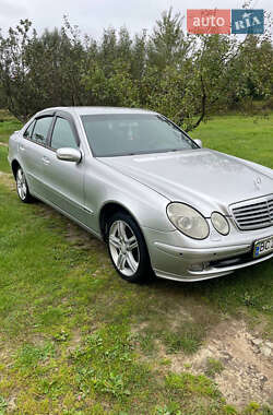Седан Mercedes-Benz E-Class 2003 в Яворове