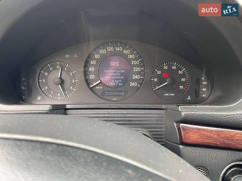Седан Mercedes-Benz E-Class 2003 в Яворове
