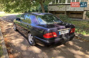 Седан Mercedes-Benz E-Class 1996 в 