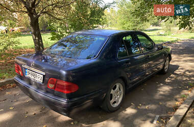 Седан Mercedes-Benz E-Class 1996 в 