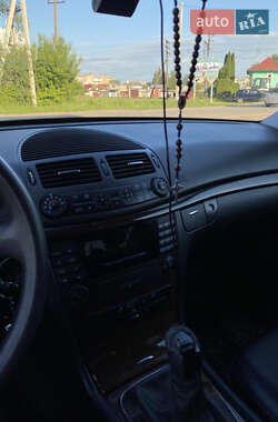 Седан Mercedes-Benz E-Class 2004 в 