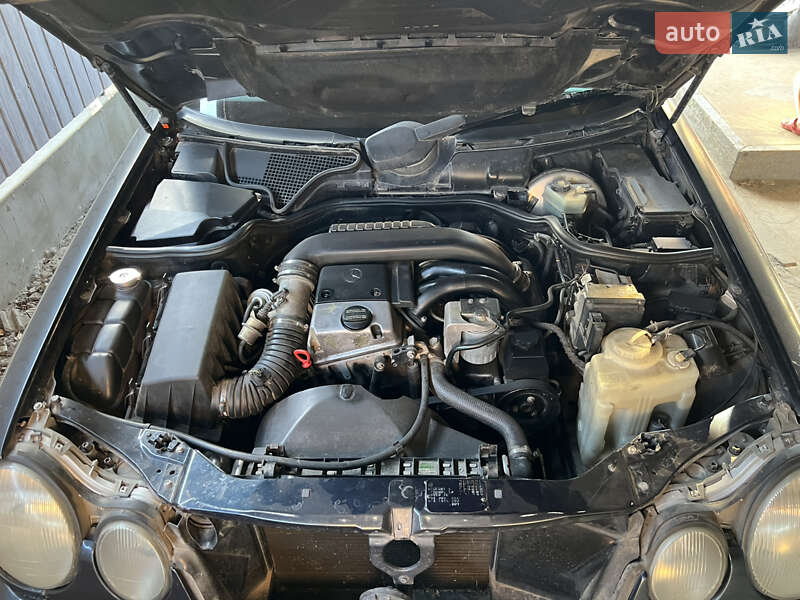 Седан Mercedes-Benz E-Class 1996 в Измаиле