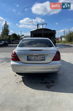 Седан Mercedes-Benz E-Class 2002 в 