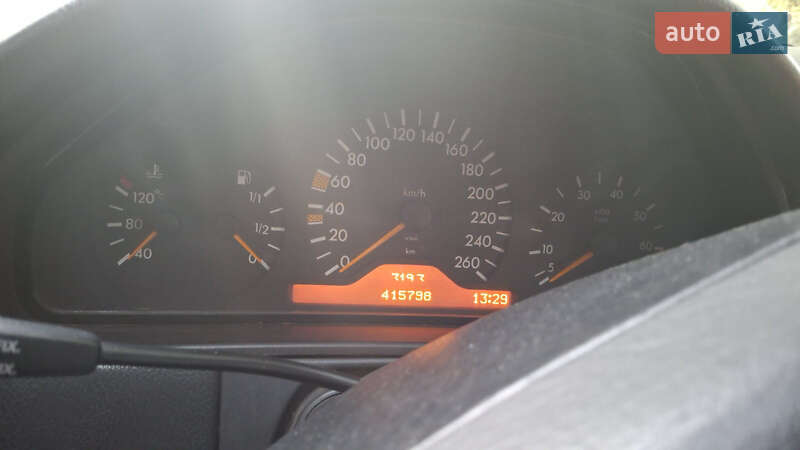 Седан Mercedes-Benz E-Class 1996 в Днепре