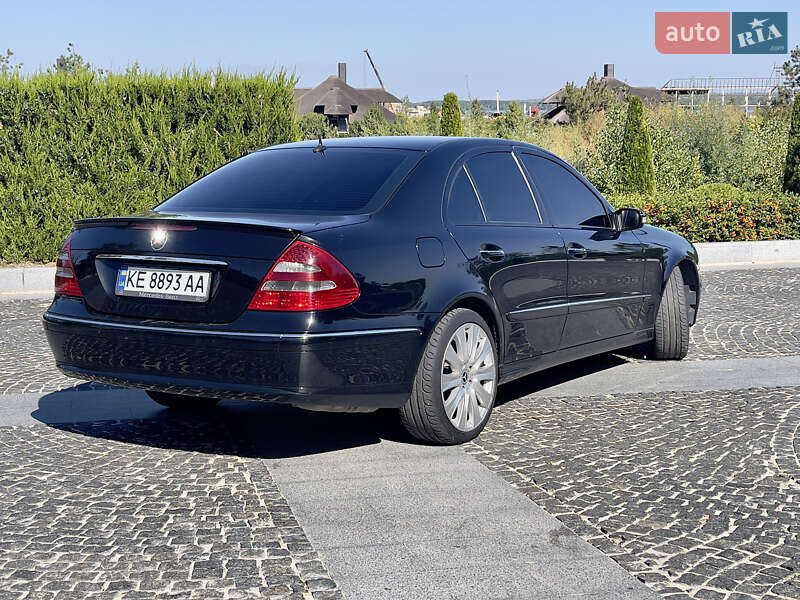 Седан Mercedes-Benz E-Class 2003 в Днепре