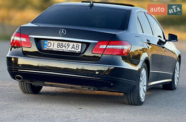 Седан Mercedes-Benz E-Class 2011 в 