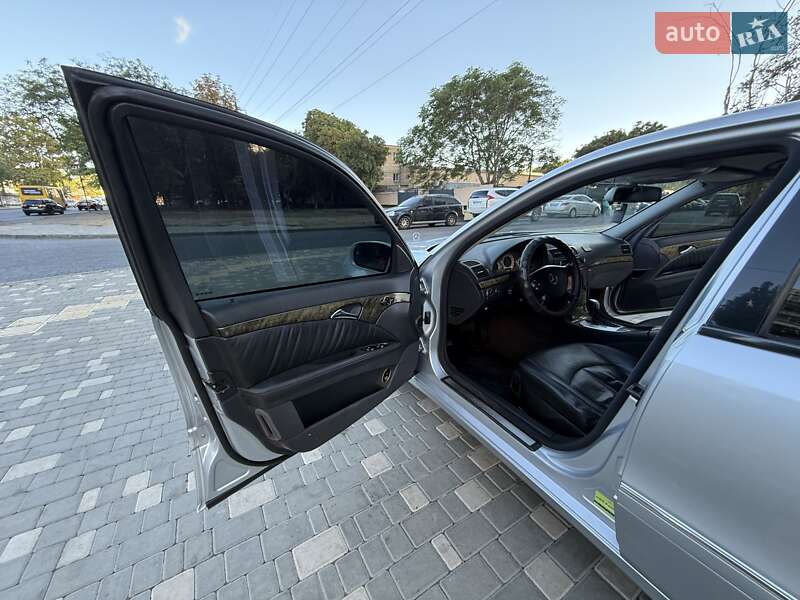 Седан Mercedes-Benz E-Class 2005 в Одесі