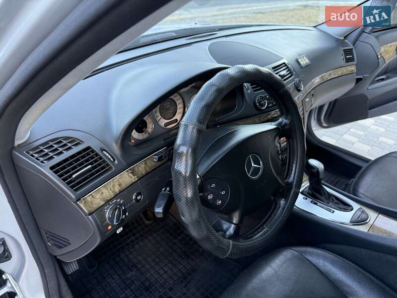 Седан Mercedes-Benz E-Class 2005 в Одесі