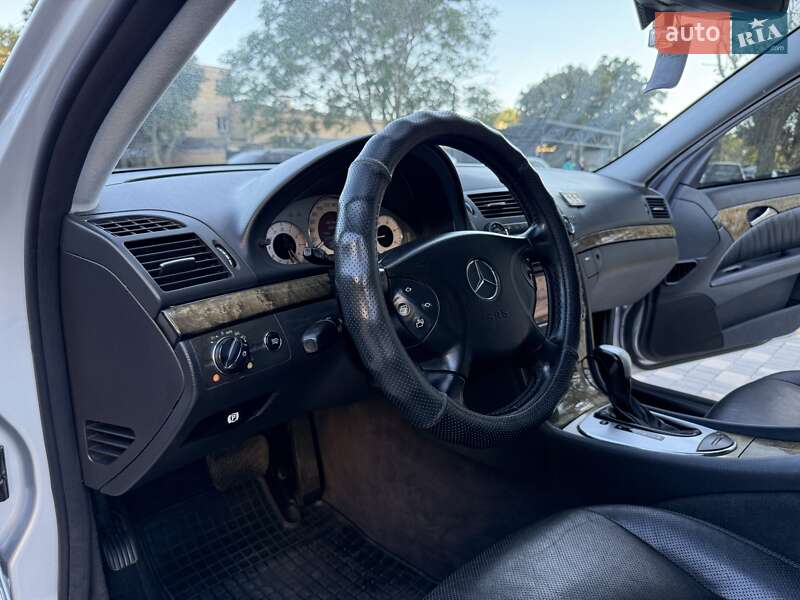 Седан Mercedes-Benz E-Class 2005 в Одесі
