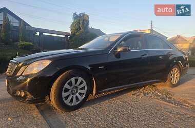 Седан Mercedes-Benz E-Class 2012 в 