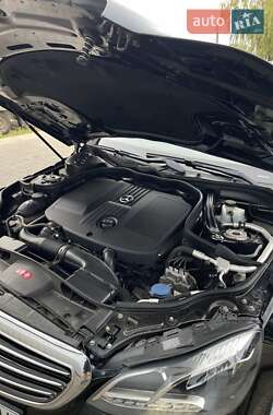 Универсал Mercedes-Benz E-Class 2015 в Луцке