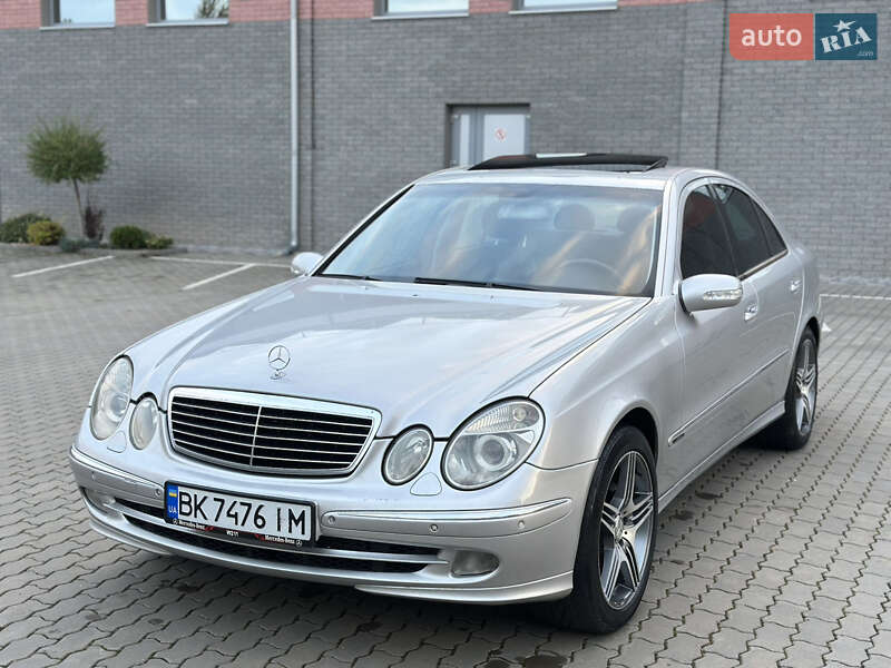 Седан Mercedes-Benz E-Class 2003 в Костополе