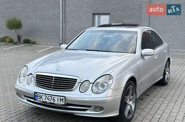 Седан Mercedes-Benz E-Class 2003 в 