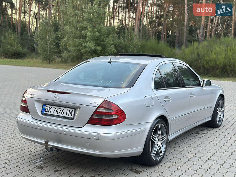 Седан Mercedes-Benz E-Class 2003 в Костополе