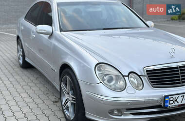 Седан Mercedes-Benz E-Class 2003 в 