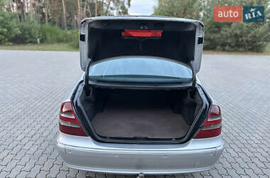 Седан Mercedes-Benz E-Class 2003 в 