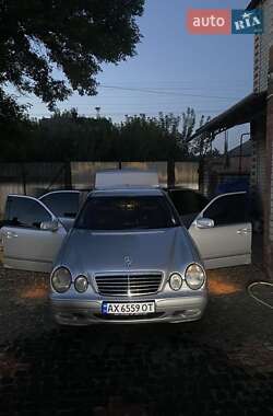 Седан Mercedes-Benz E-Class 2001 в 