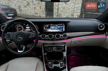 Седан Mercedes-Benz E-Class 2016 в 