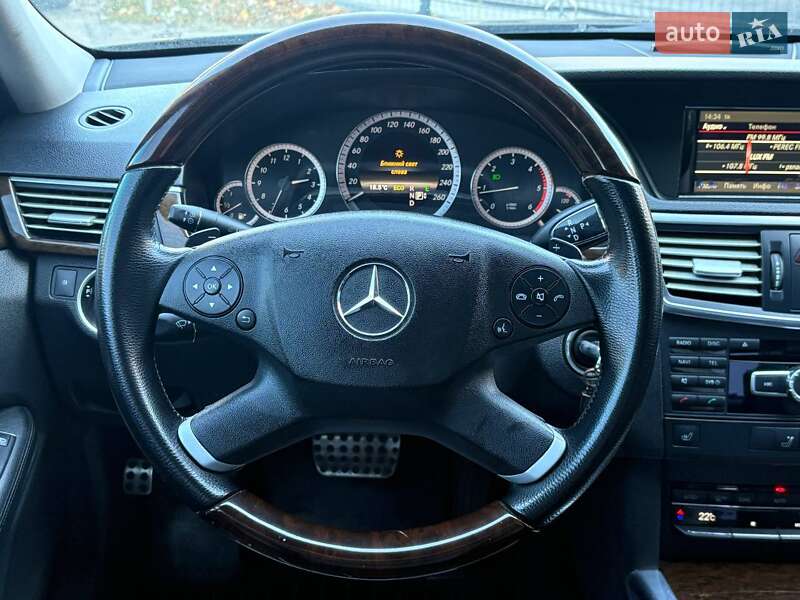 Седан Mercedes-Benz E-Class 2012 в Вінниці