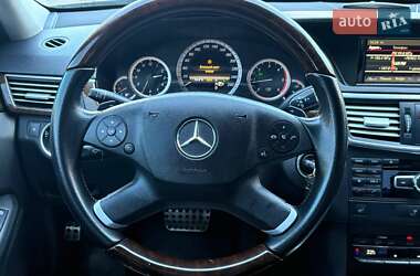 Седан Mercedes-Benz E-Class 2012 в 