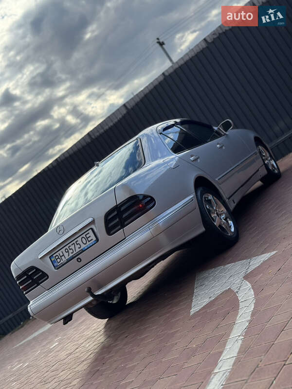 Седан Mercedes-Benz E-Class 2000 в Одессе