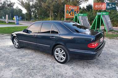 Седан Mercedes-Benz E-Class 2001 в 