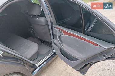 Седан Mercedes-Benz E-Class 2001 в 