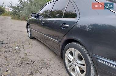 Седан Mercedes-Benz E-Class 2001 в 