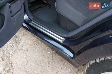 Седан Mercedes-Benz E-Class 2001 в 
