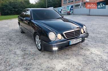 Седан Mercedes-Benz E-Class 2001 в 