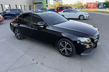 Седан Mercedes-Benz E-Class 2019 в 