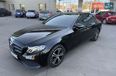 Седан Mercedes-Benz E-Class 2019 в 