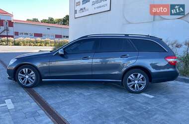 Універсал Mercedes-Benz E-Class 2011 в Луцьку