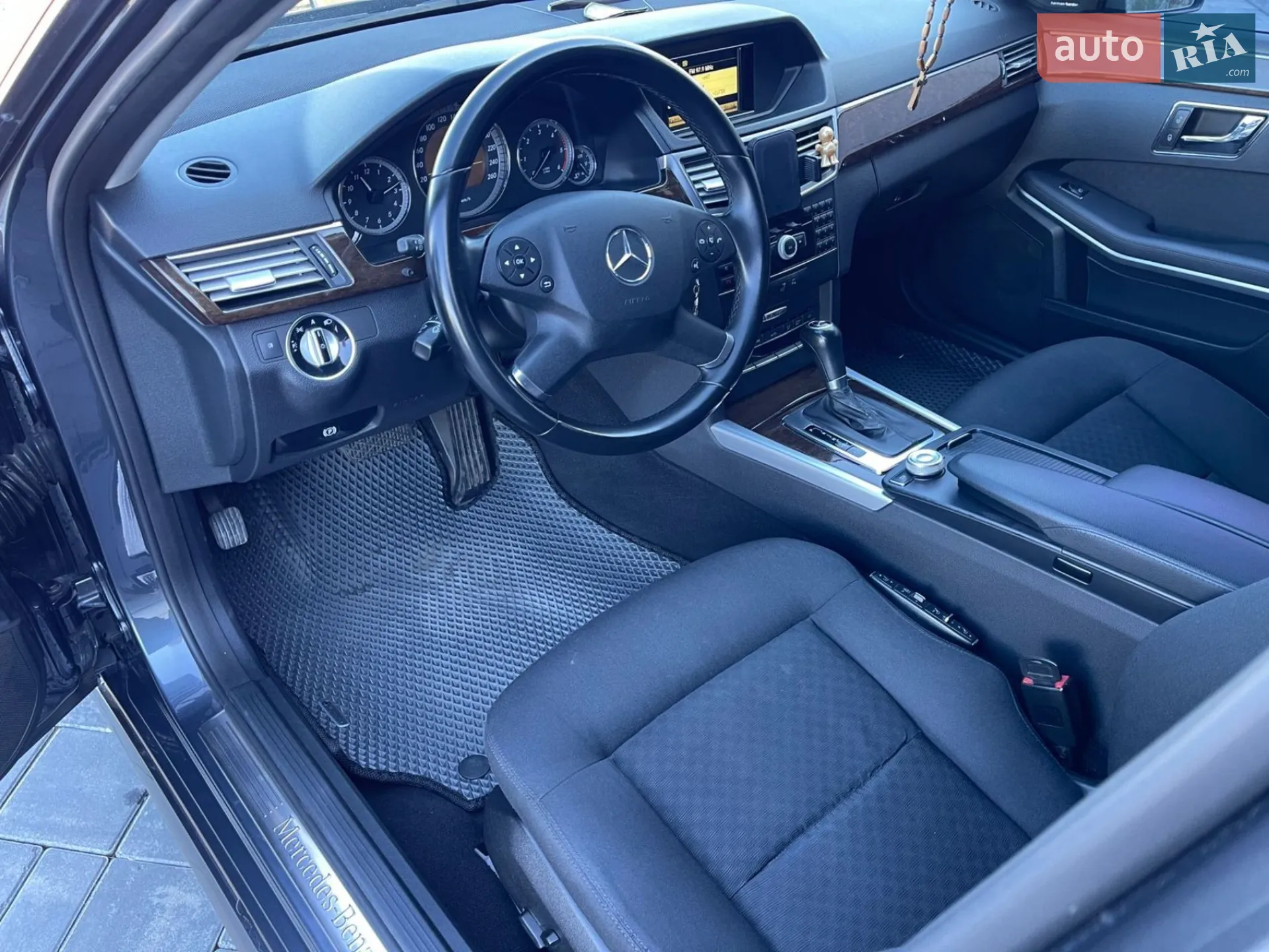 2011 Mercedes-Benz E-klasse - мініатюра 13