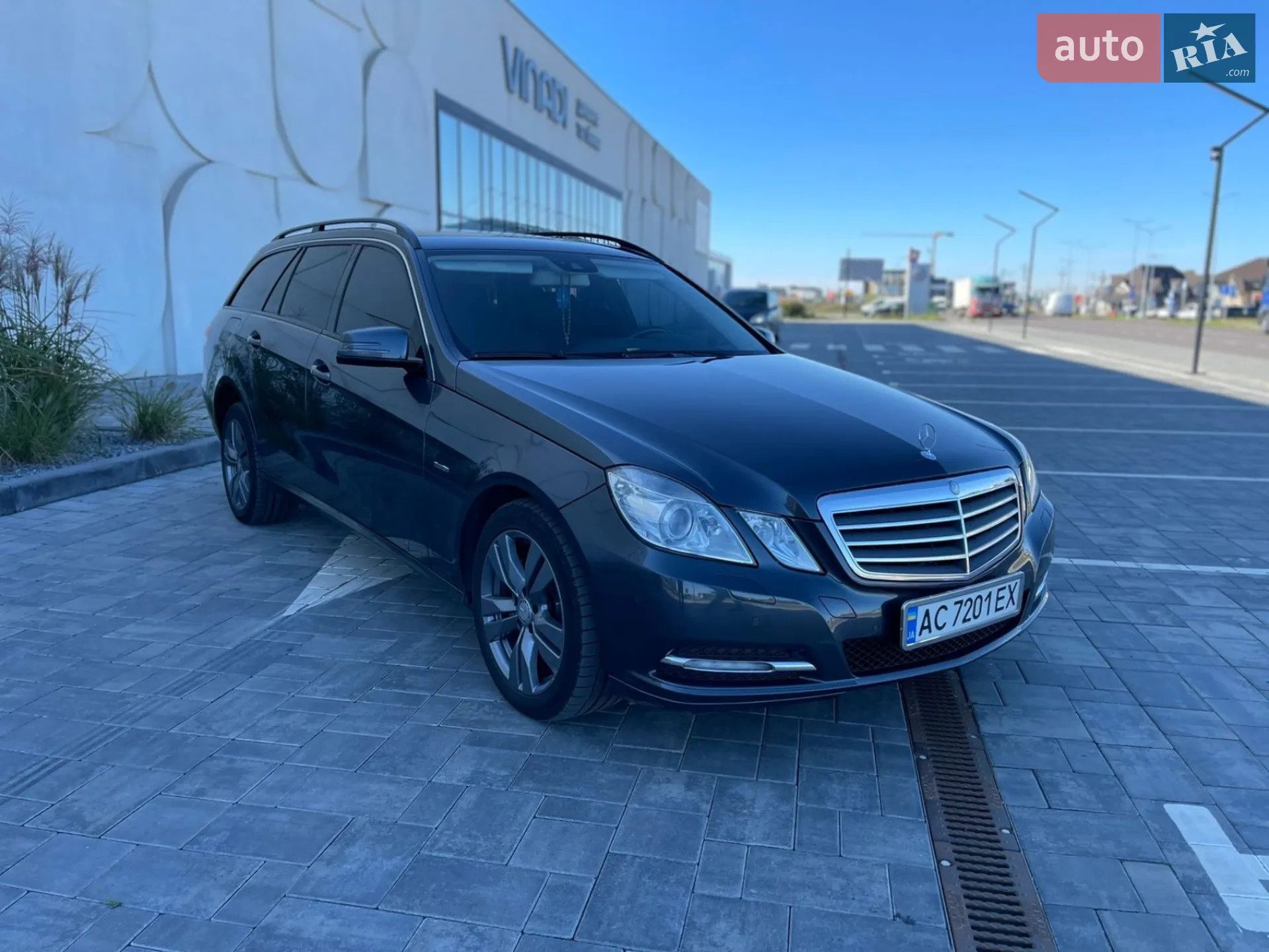 2011 Mercedes-Benz E-klasse - мініатюра 32