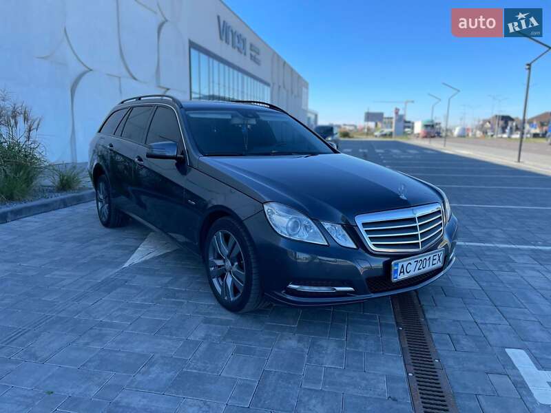 Универсал Mercedes-Benz E-Class 2011 в Луцке фото 32 Универсал Mercedes-Benz E-Class 2011 в Луцке