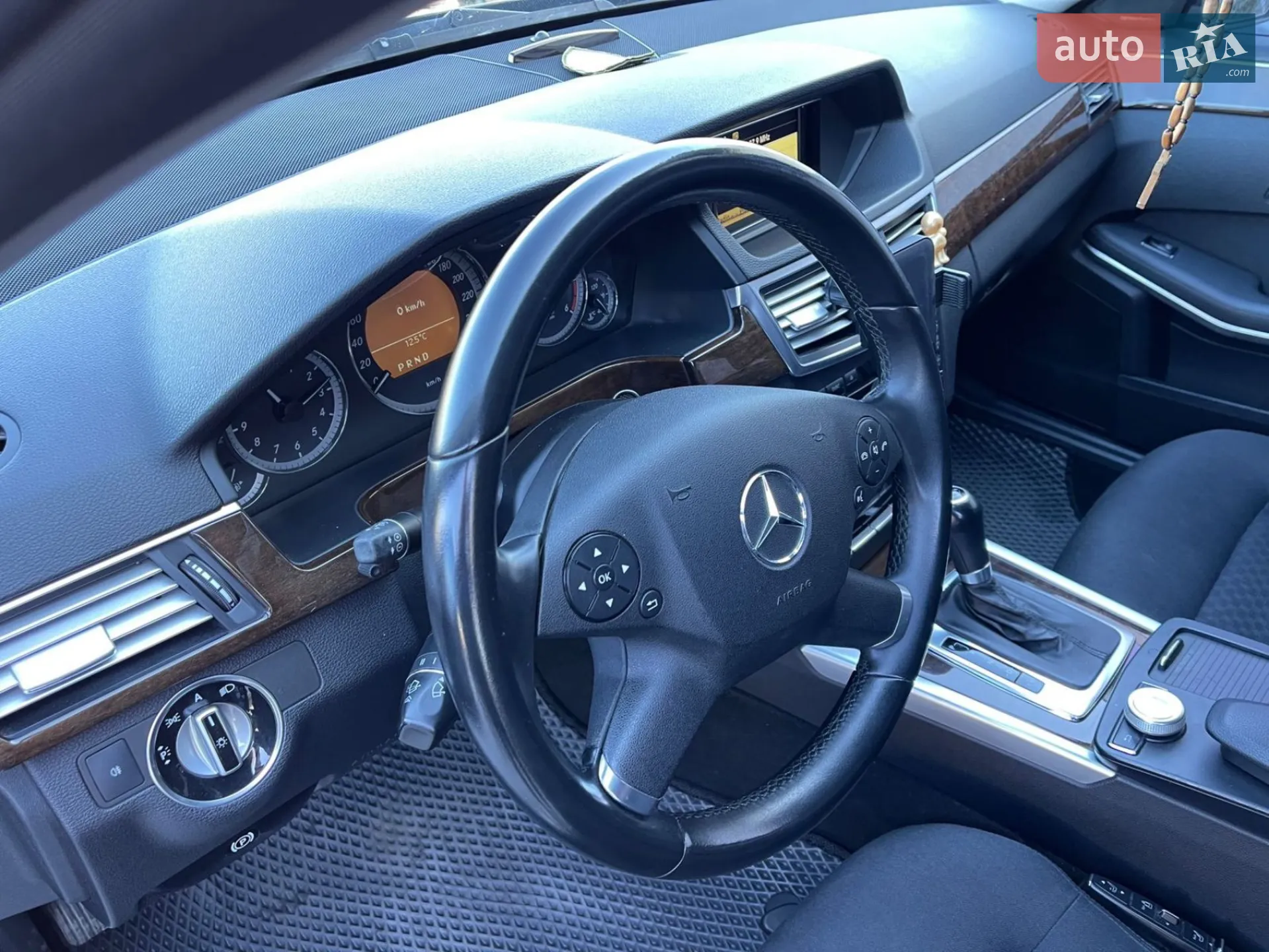 2011 Mercedes-Benz E-klasse - мініатюра 38