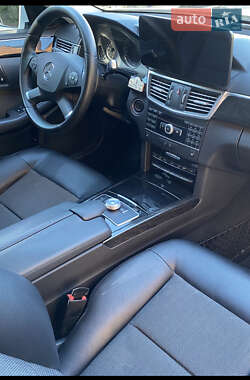 Седан Mercedes-Benz E-Class 2012 в 